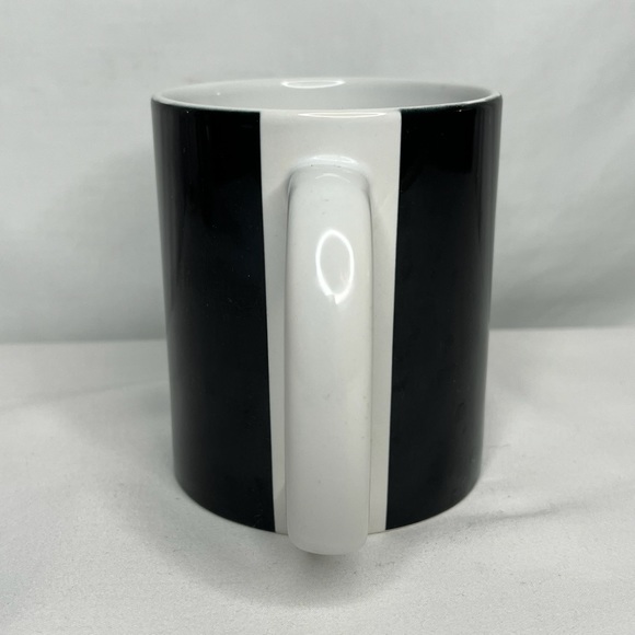 Dr Who Police Box Mug with Quotes - Picture 5 of 7